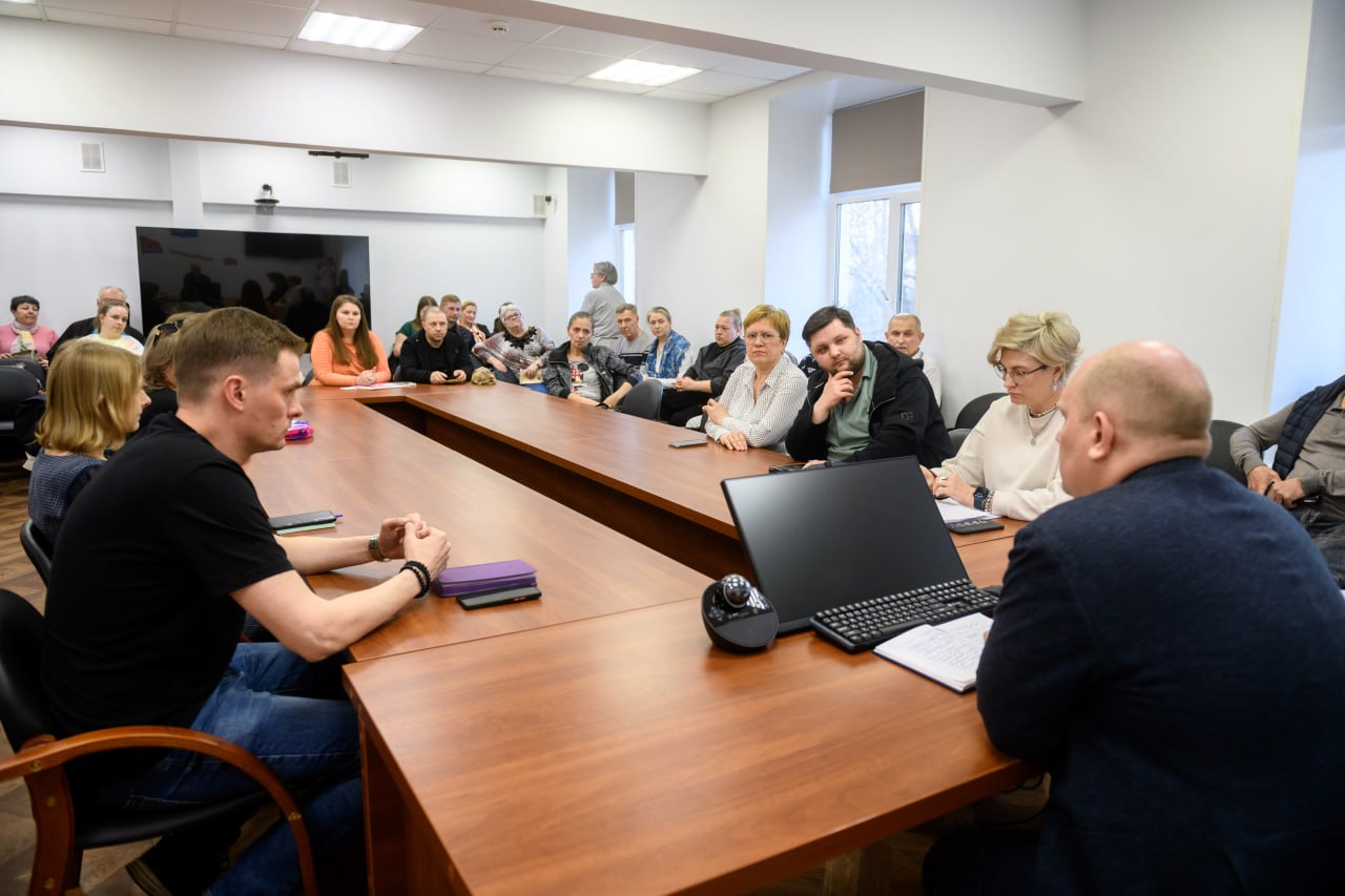 Встреча сотрудников администрации с жителями Лыткарина